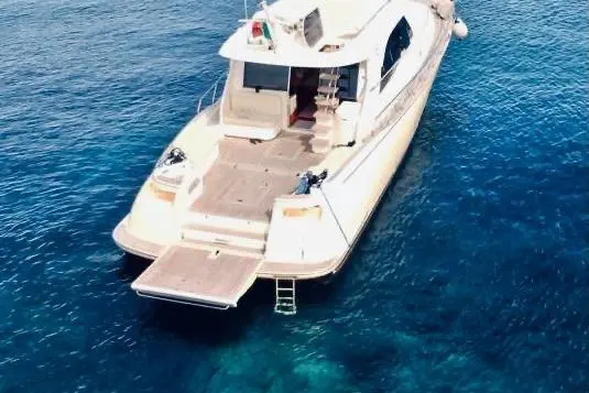 2008 Mochi Craft 54' Dolphin Yacht For Sale in Genoa IT-GE 2008 Mochi Craft 54' Dolphin Yacht For Sale in Genoa IT-GE