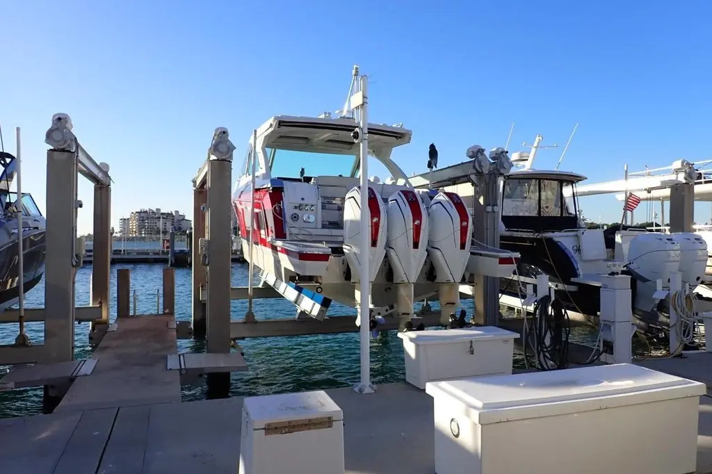 2023 Formula 380 Super Sport Crossover OB Yacht For Sale in Miami Beach FL 2023 Formula 380 Super Sport Crossover OB Yacht For Sale in Miami Beach FL