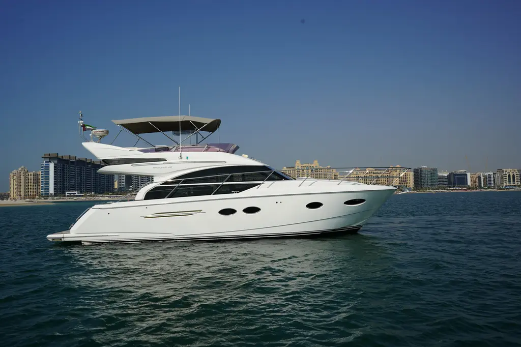 Princess 43 2016 Princess 43 Yacht For Sale in Dubai Princess 43 2016 Princess 43 Yacht For Sale in Dubai