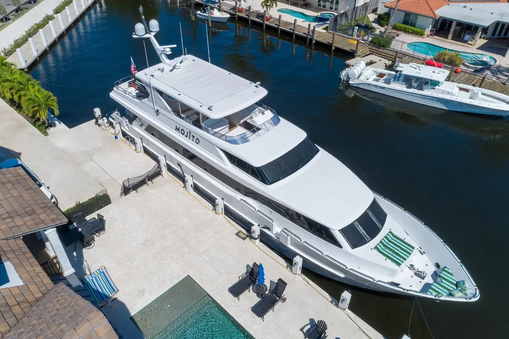 Mojito 2006 Hargrave Raised Pilothouse Yacht For Sale in Destin FL Mojito 2006 Hargrave Raised Pilothouse Yacht For Sale in Destin FL