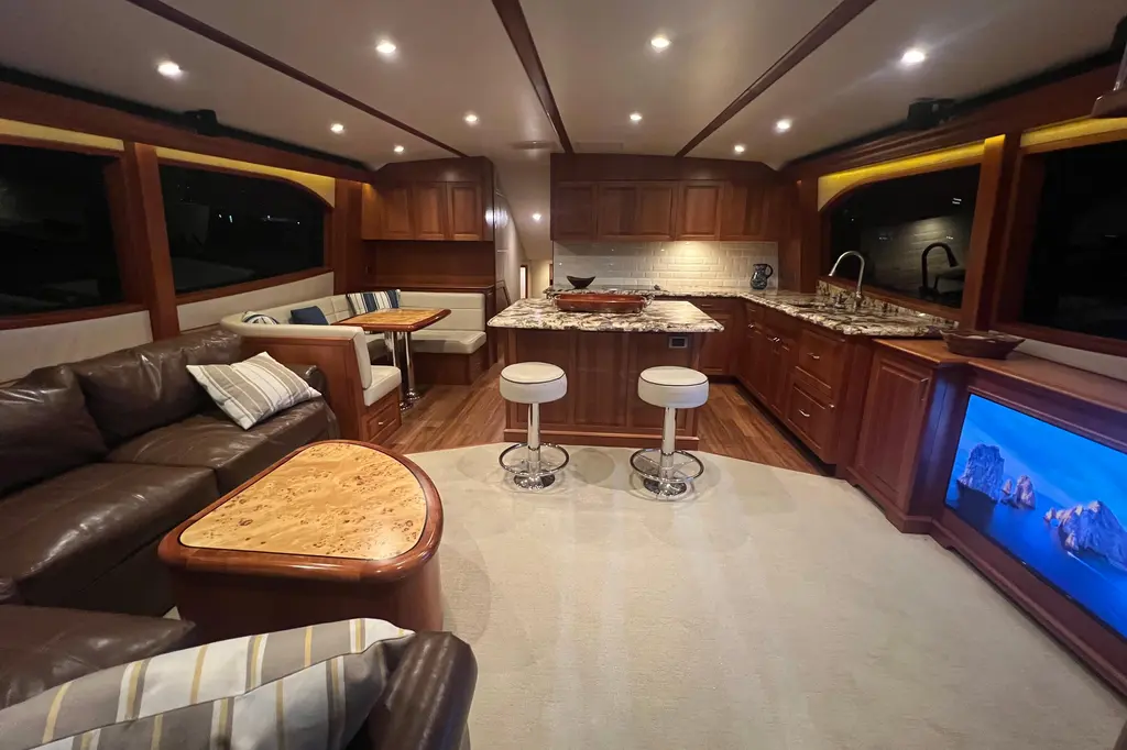 SIXPACK 2013 Hatteras GT63 Yacht For Sale in Cabo San Lucas SIXPACK 2013 Hatteras GT63 Yacht For Sale in Cabo San Lucas