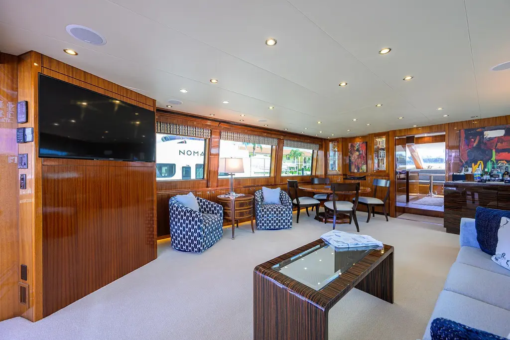 SAPPHIRE 2009 Hatteras Enclosed Bridge Yacht For Sale in Key Largo FL SAPPHIRE 2009 Hatteras Enclosed Bridge Yacht For Sale in Key Largo FL