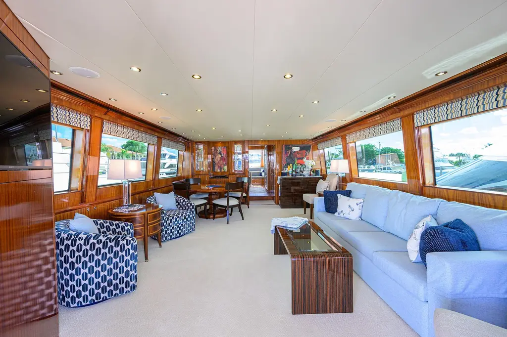 SAPPHIRE 2009 Hatteras Enclosed Bridge Yacht For Sale in Key Largo FL SAPPHIRE 2009 Hatteras Enclosed Bridge Yacht For Sale in Key Largo FL