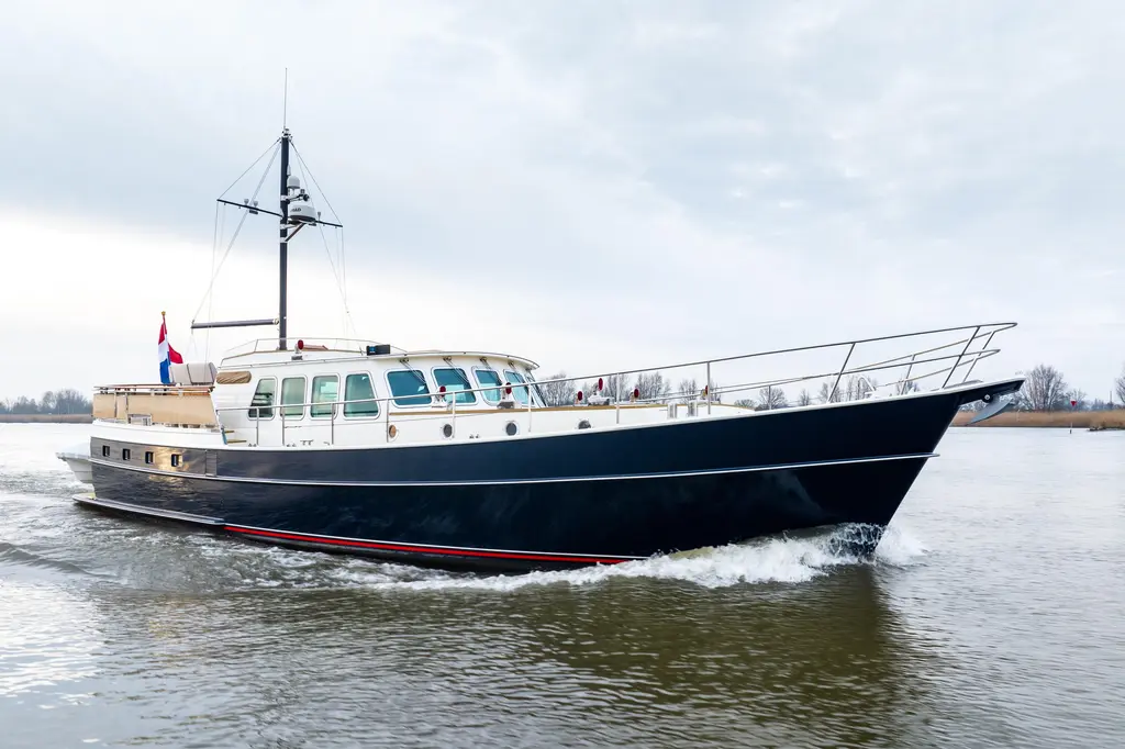 Martina 1984 1900 Yacht For Sale in Groot-Ammers Martina 1984 1900 Yacht For Sale in Groot-Ammers