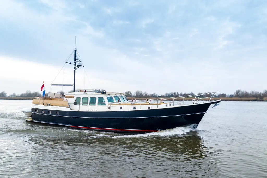 Martina 1984 1900 Yacht For Sale in Groot-Ammers Martina 1984 1900 Yacht For Sale in Groot-Ammers