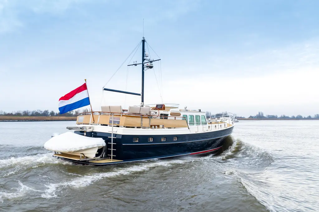 Martina 1984 1900 Yacht For Sale in Groot-Ammers Martina 1984 1900 Yacht For Sale in Groot-Ammers