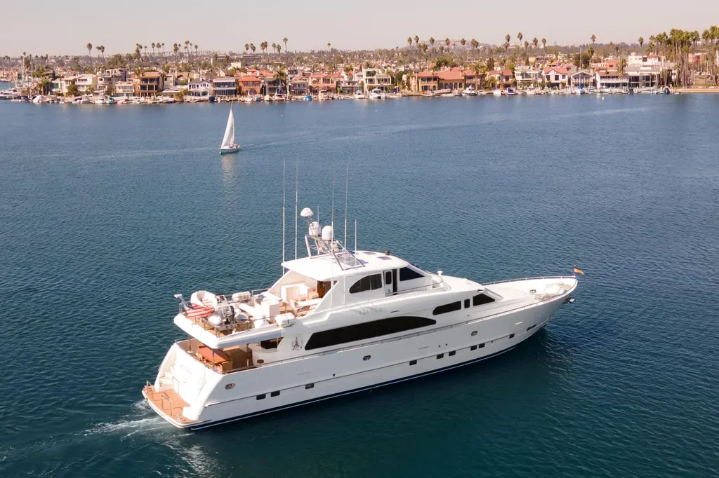 REVERIE 2005 Horizon CUSTOM Yacht For Sale in Long Beach CA REVERIE 2005 Horizon CUSTOM Yacht For Sale in Long Beach CA