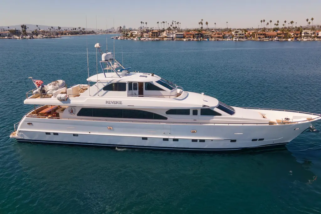 REVERIE 2005 Horizon CUSTOM Yacht For Sale in Long Beach CA REVERIE 2005 Horizon CUSTOM Yacht For Sale in Long Beach CA