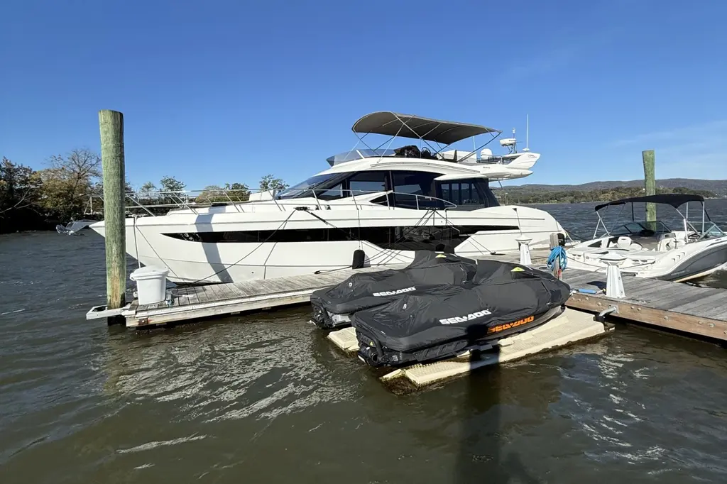 2018 Galeon 500 Fly Yacht For Sale in Huntington NY 2018 Galeon 500 Fly Yacht For Sale in Huntington NY