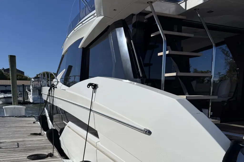 2018 Galeon 500 Fly Yacht For Sale in Huntington NY 2018 Galeon 500 Fly Yacht For Sale in Huntington NY