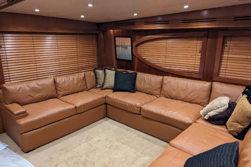 2007 Hatteras 68 Convertible Yacht For Sale in Fort Lauderdale FL 2007 Hatteras 68 Convertible Yacht For Sale in Fort Lauderdale FL