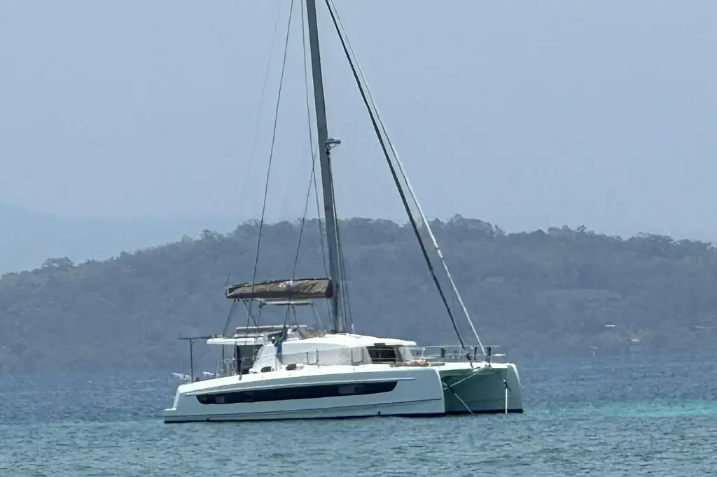 Isthmus Breeze 2023 Bali 4.2 Yacht For Sale in Oxford MD Isthmus Breeze 2023 Bali 4.2 Yacht For Sale in Oxford MD