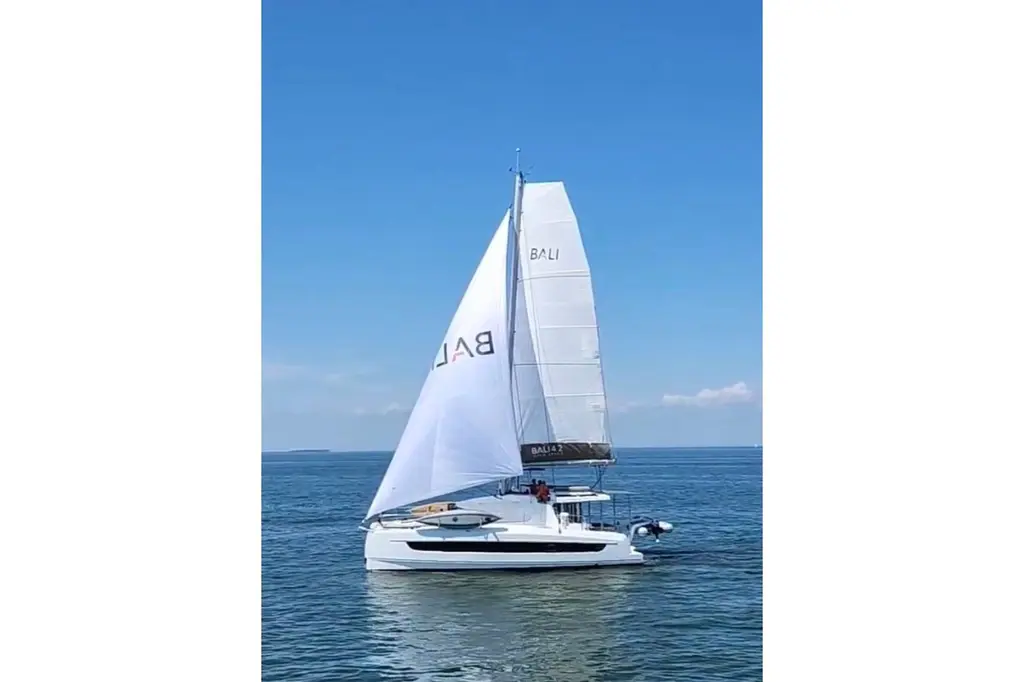 Isthmus Breeze 2023 Bali 4.2 Yacht For Sale in Oxford MD Isthmus Breeze 2023 Bali 4.2 Yacht For Sale in Oxford MD