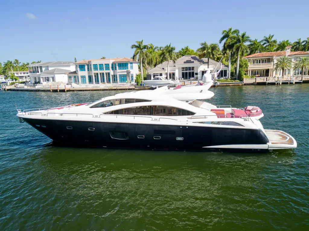 2013 Sunseeker Predator 84 Yacht For Sale in Aventura FL 2013 Sunseeker Predator 84 Yacht For Sale in Aventura FL