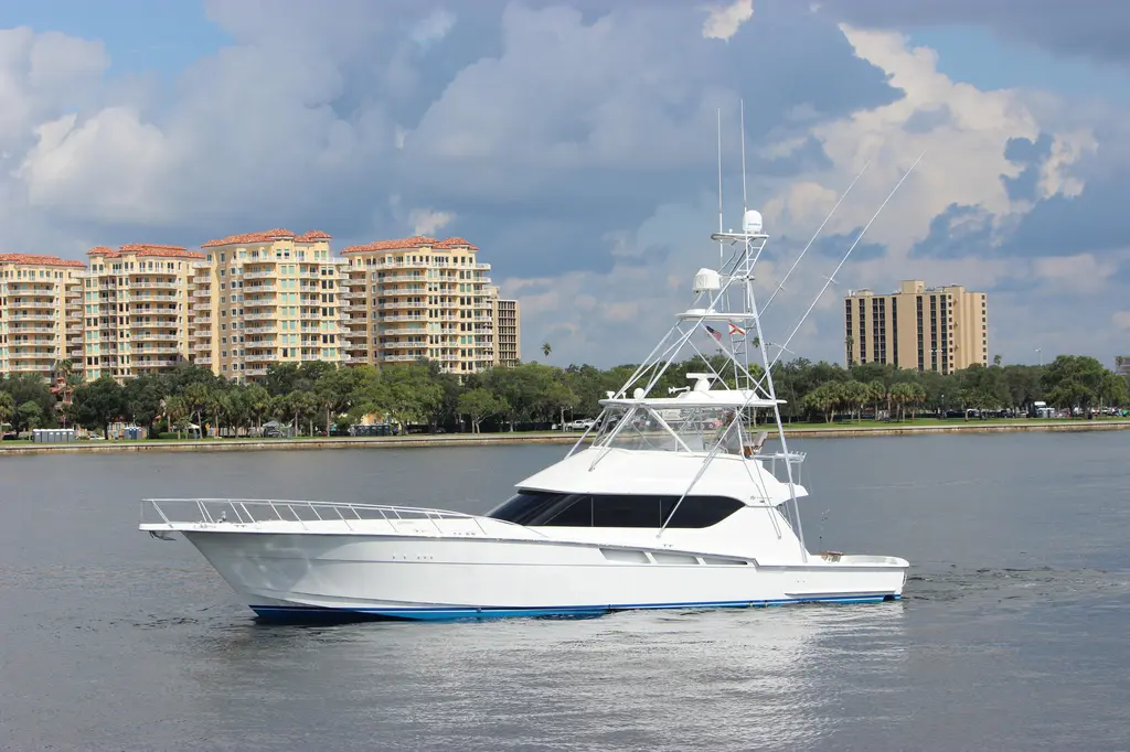 2004 Hatteras 60 Convertible Yacht For Sale in Tampa FL 2004 Hatteras 60 Convertible Yacht For Sale in Tampa FL