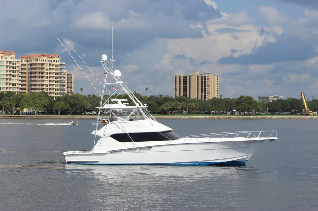 2004 Hatteras 60 Convertible Yacht For Sale in Tampa FL 2004 Hatteras 60 Convertible Yacht For Sale in Tampa FL