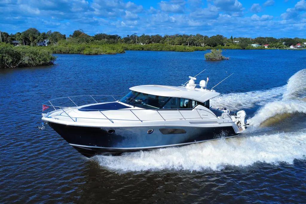 2016 Tiara Yachts C44 Coupe Yacht For Sale in New Smyrna Beach FL 2016 Tiara Yachts C44 Coupe Yacht For Sale in New Smyrna Beach FL