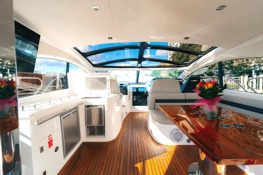 2014 Sunseeker Predator 60 Yacht For Sale in Chicago IL 2014 Sunseeker Predator 60 Yacht For Sale in Chicago IL