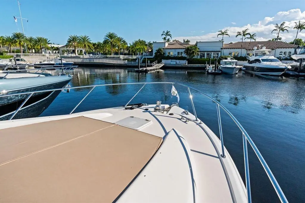 SATELLITE OFFICE 2008 Hatteras 64 Motor Yacht Yacht For Sale in Fort Lauderdale FL SATELLITE OFFICE 2008 Hatteras 64 Motor Yacht Yacht For Sale in Fort Lauderdale FL