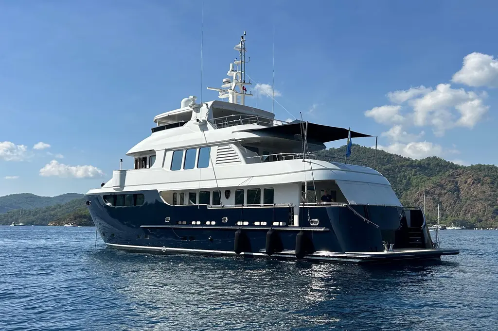 2011 90 Yacht For Sale in Kotor 2011 90 Yacht For Sale in Kotor