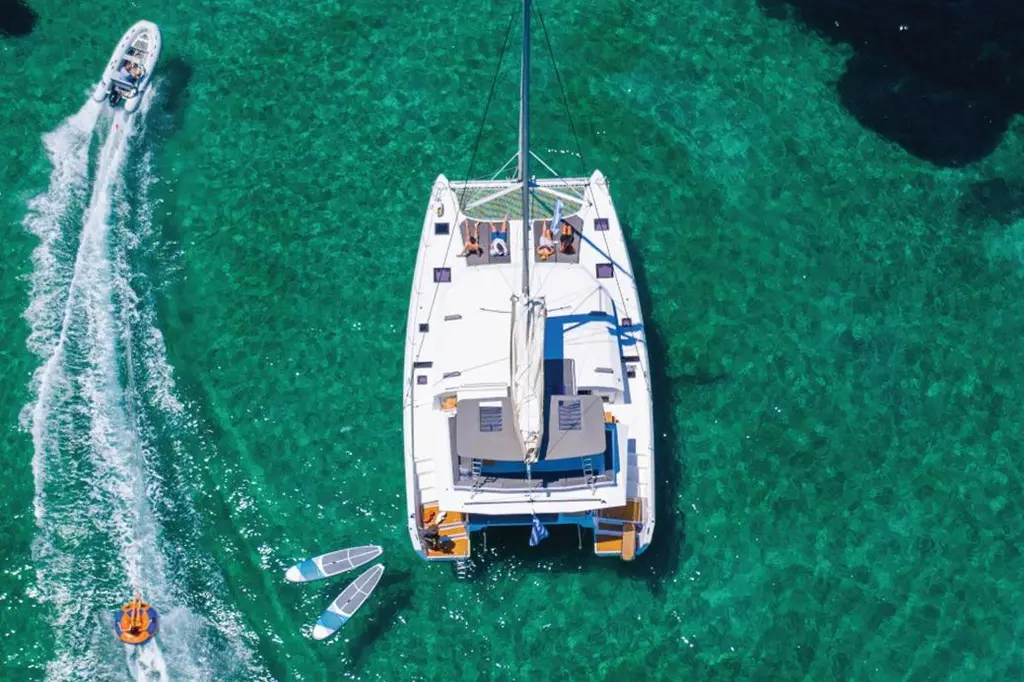 2020 48 Yacht For Sale in Alimos 2020 48 Yacht For Sale in Alimos
