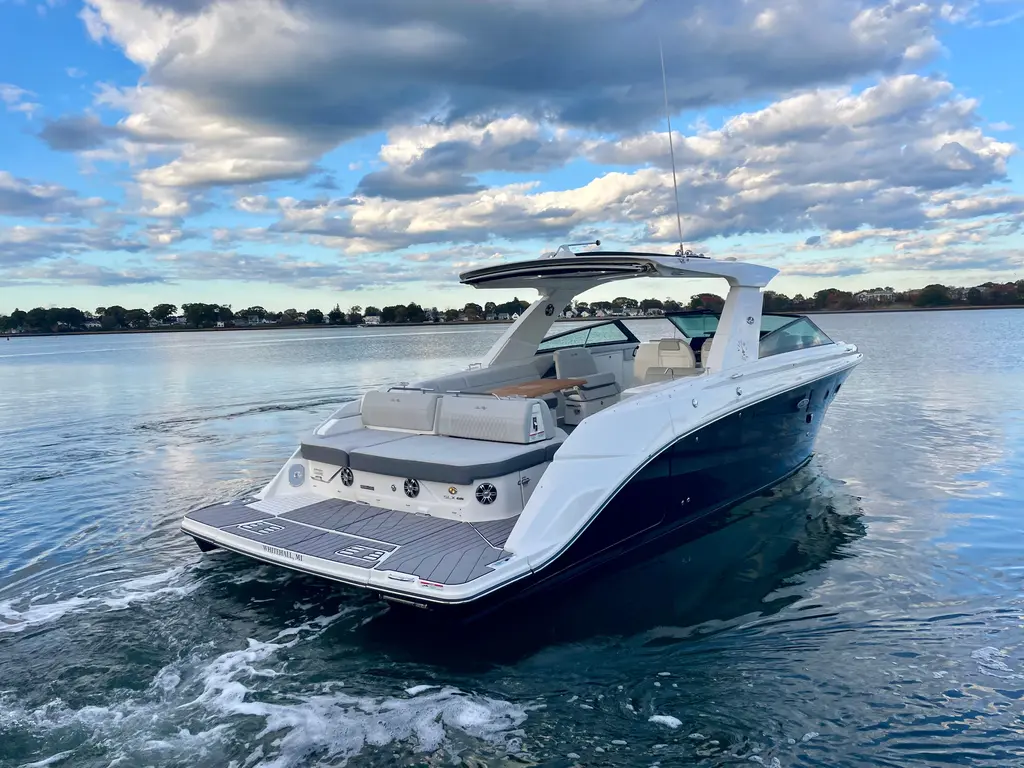 2023 Sea Ray SLX 400 Yacht For Sale in Quincy MA 2023 Sea Ray SLX 400 Yacht For Sale in Quincy MA