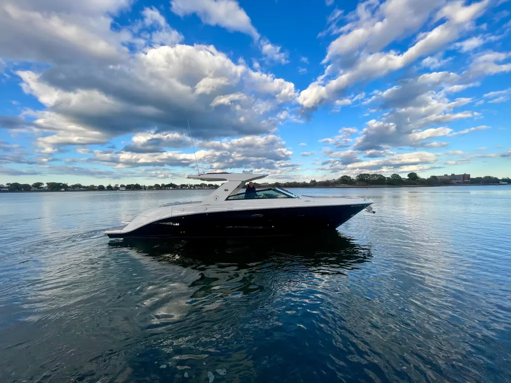2023 Sea Ray SLX 400 Yacht For Sale in Quincy MA 2023 Sea Ray SLX 400 Yacht For Sale in Quincy MA