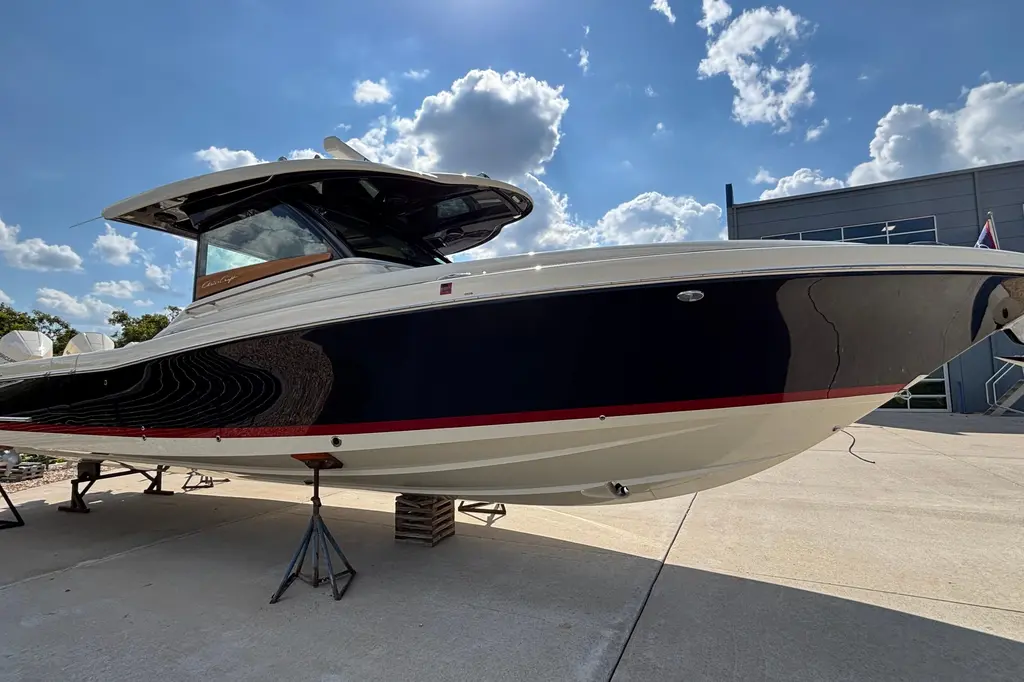 2021 Chris-Craft Calypso 35 Yacht For Sale in Lake Ozark MO 2021 Chris-Craft Calypso 35 Yacht For Sale in Lake Ozark MO