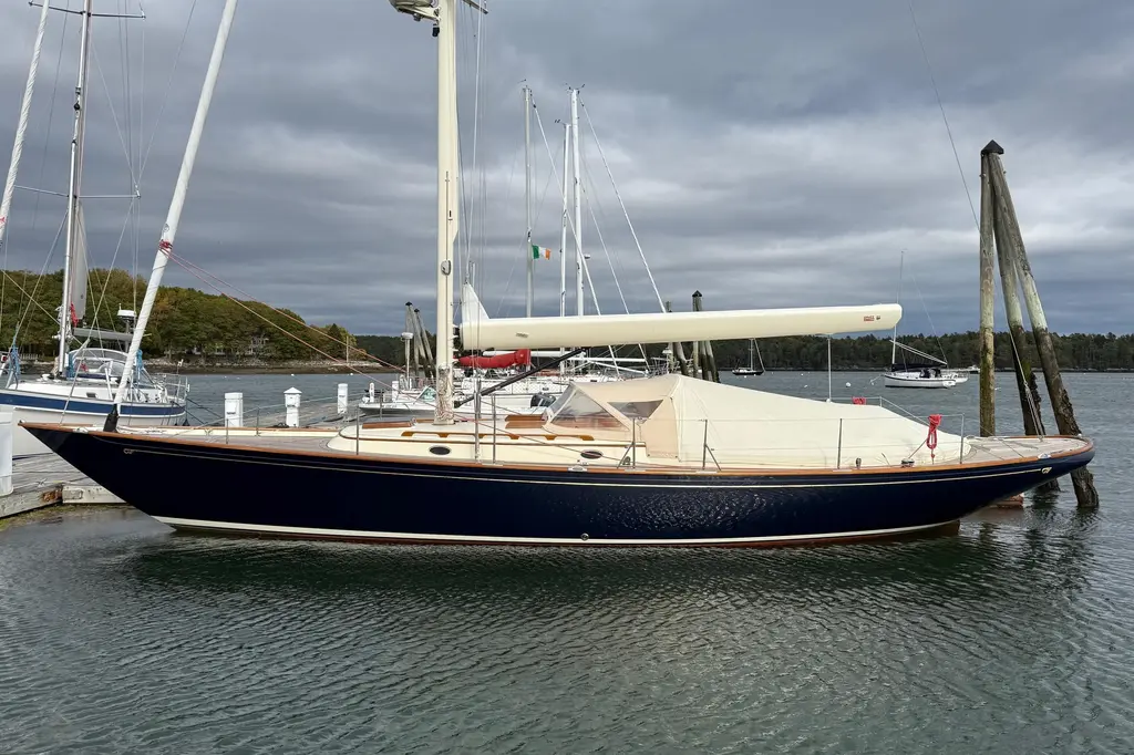 Sea Suite 2015 Hinckley Daysailor 42 Yacht For Sale in Georgetown ME Sea Suite 2015 Hinckley Daysailor 42 Yacht For Sale in Georgetown ME
