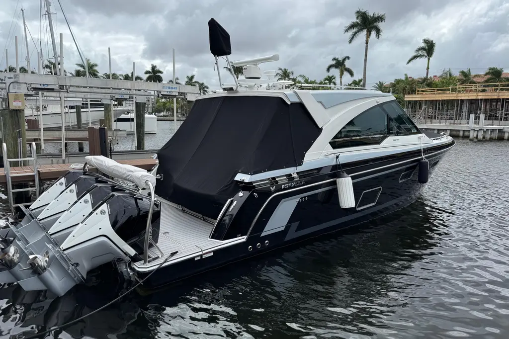 Formula 2023 Formula 400 Super Sport Crossover Yacht For Sale in Fort Lauderdale FL Formula 2023 Formula 400 Super Sport Crossover Yacht For Sale in Fort Lauderdale FL