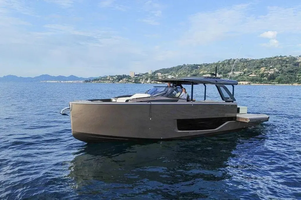 2021 Cranchi A46 Luxury Tender Yacht For Sale in Empuriabrava ES-GI 2021 Cranchi A46 Luxury Tender Yacht For Sale in Empuriabrava ES-GI