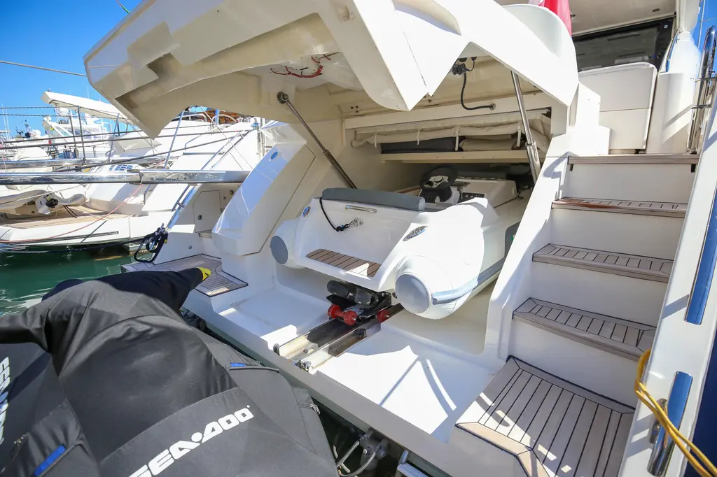 2013 Princess V72 Yacht For Sale in Athens 2013 Princess V72 Yacht For Sale in Athens