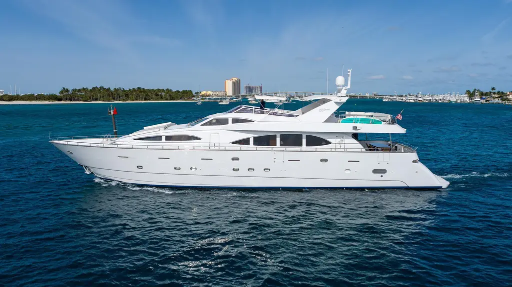 1999 Azimut 100 Jumbo Yacht For Sale in Jupiter FL 1999 Azimut 100 Jumbo Yacht For Sale in Jupiter FL