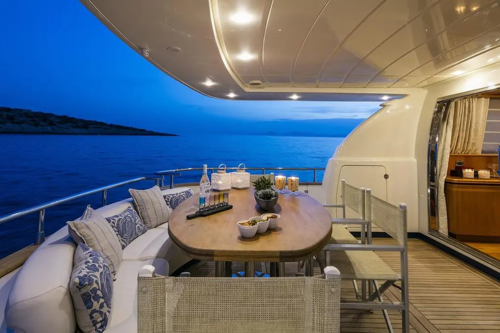 2004 Canados 72s Yacht For Sale in Glyfada 2004 Canados 72s Yacht For Sale in Glyfada