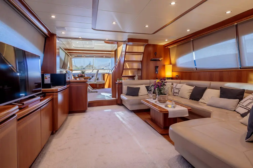 2004 Canados 72s Yacht For Sale in Glyfada 2004 Canados 72s Yacht For Sale in Glyfada