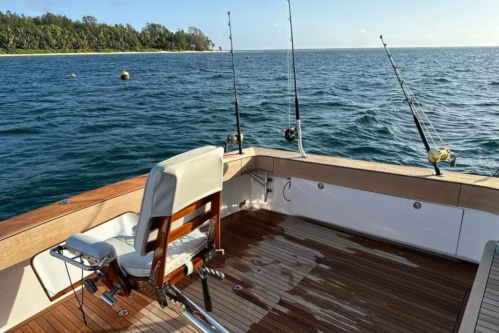 SPEY 2010 Viking 57 Convertible Yacht For Sale in Eden Island SPEY 2010 Viking 57 Convertible Yacht For Sale in Eden Island