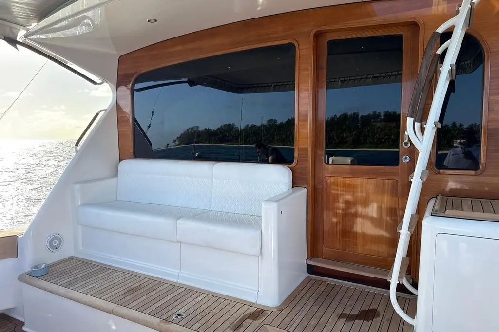 SPEY 2010 Viking 57 Convertible Yacht For Sale in Eden Island SPEY 2010 Viking 57 Convertible Yacht For Sale in Eden Island