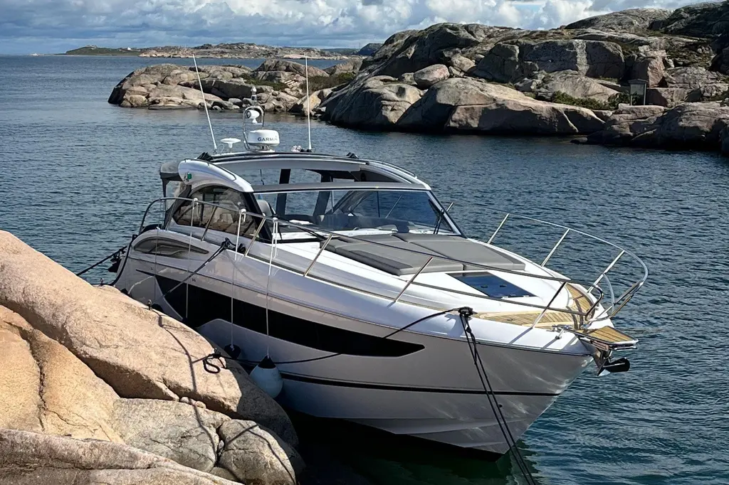 V40115 2021 Princess V40 Yacht For Sale in Henån V40115 2021 Princess V40 Yacht For Sale in Henån