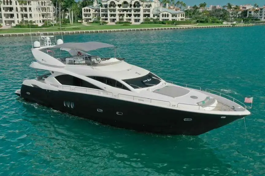 FINS UP 2006 Sunseeker Manhattan 82 Yacht For Sale in Miami FL FINS UP 2006 Sunseeker Manhattan 82 Yacht For Sale in Miami FL