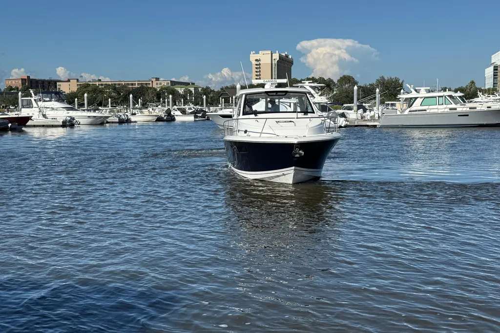Seaquel 2026 Pursuit OS 355 Offshore Yacht For Sale in Charleston SC Seaquel 2026 Pursuit OS 355 Offshore Yacht For Sale in Charleston SC