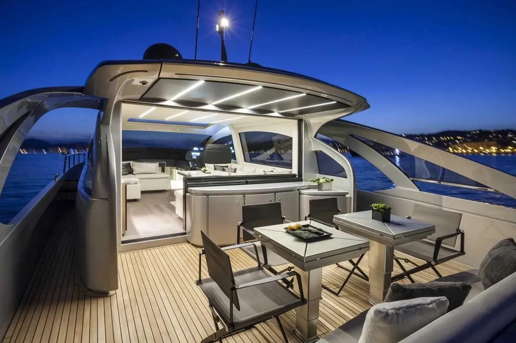 2018 Pershing 70 Yacht For Sale in Dubai 2018 Pershing 70 Yacht For Sale in Dubai