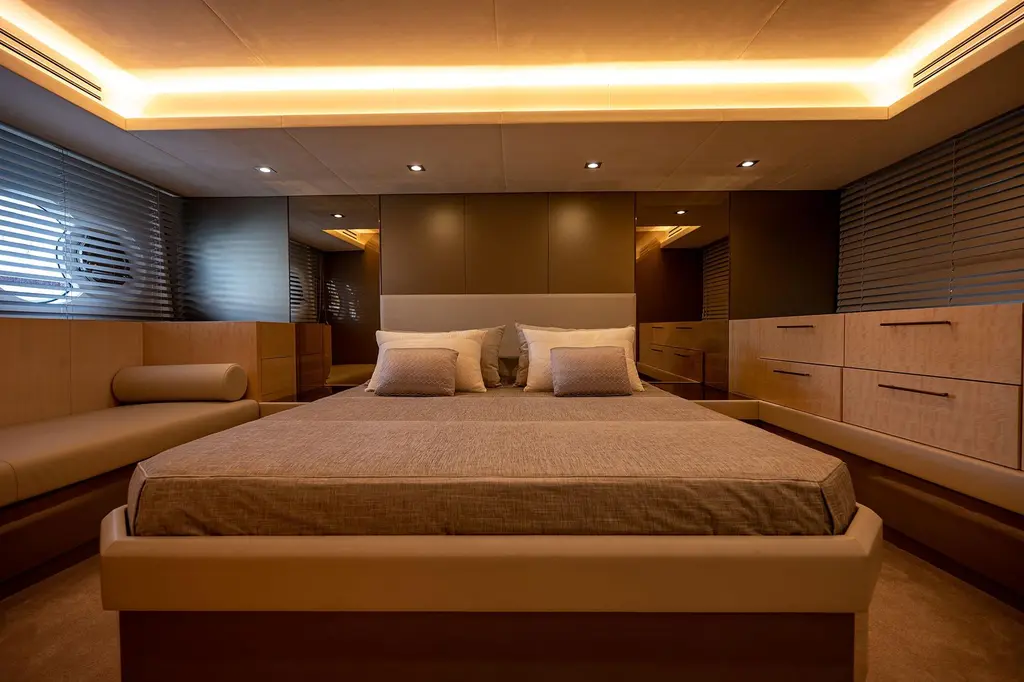 Five Weeks 2019 Monte Carlo Yachts MCY 66 Yacht For Sale in Castellammare di Stabia IT-NA Five Weeks 2019 Monte Carlo Yachts MCY 66 Yacht For Sale in Castellammare di Stabia IT-NA