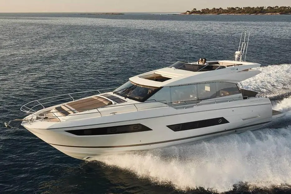 2018 Prestige 680S Yacht For Sale in Empuriabrava ES-GI 2018 Prestige 680S Yacht For Sale in Empuriabrava ES-GI
