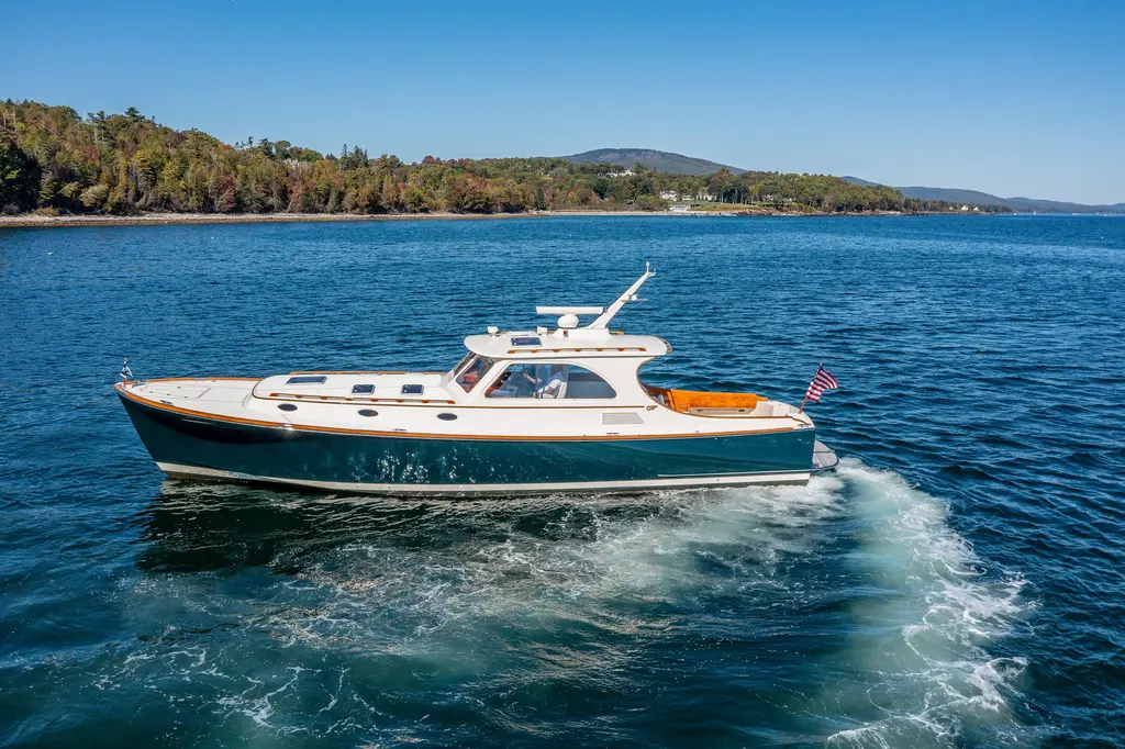PIPE DREAMS 2002 Hinckley Talaria 44 Yacht For Sale in Camden ME PIPE DREAMS 2002 Hinckley Talaria 44 Yacht For Sale in Camden ME