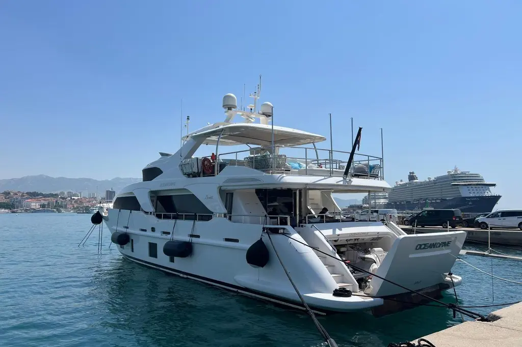 2013 Benetti Delfino 93 Yacht For Sale in Istanbul 2013 Benetti Delfino 93 Yacht For Sale in Istanbul
