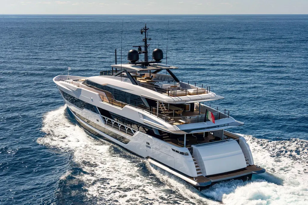 MIOTU 2022 Custom Line CL 140 Yacht For Sale in Olbia IT-SS MIOTU 2022 Custom Line CL 140 Yacht For Sale in Olbia IT-SS