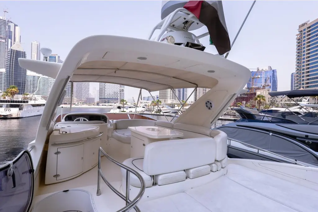 2007 Azimut 62 Yacht For Sale in Dubai 2007 Azimut 62 Yacht For Sale in Dubai