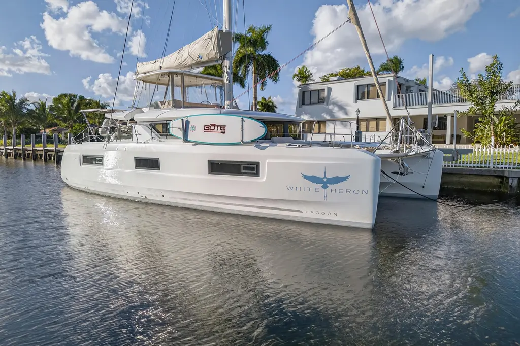 White Heron 2021 Lagoon 46 Yacht For Sale in Fort Lauderdale FL