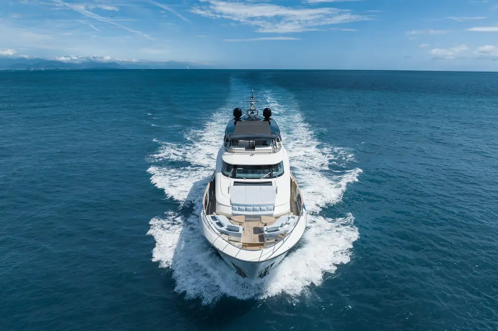 ROCCO 2021 Monte Carlo Yachts MCY 96 Yacht For Sale in Saint-Tropez 83 ROCCO 2021 Monte Carlo Yachts MCY 96 Yacht For Sale in Saint-Tropez 83