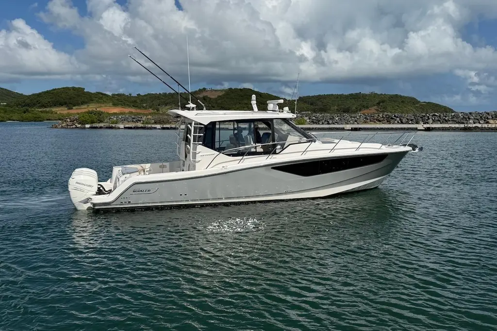 LA GRISSELLE 2021 Boston Whaler 405 Conquest Yacht For Sale in Fajardo LA GRISSELLE 2021 Boston Whaler 405 Conquest Yacht For Sale in Fajardo